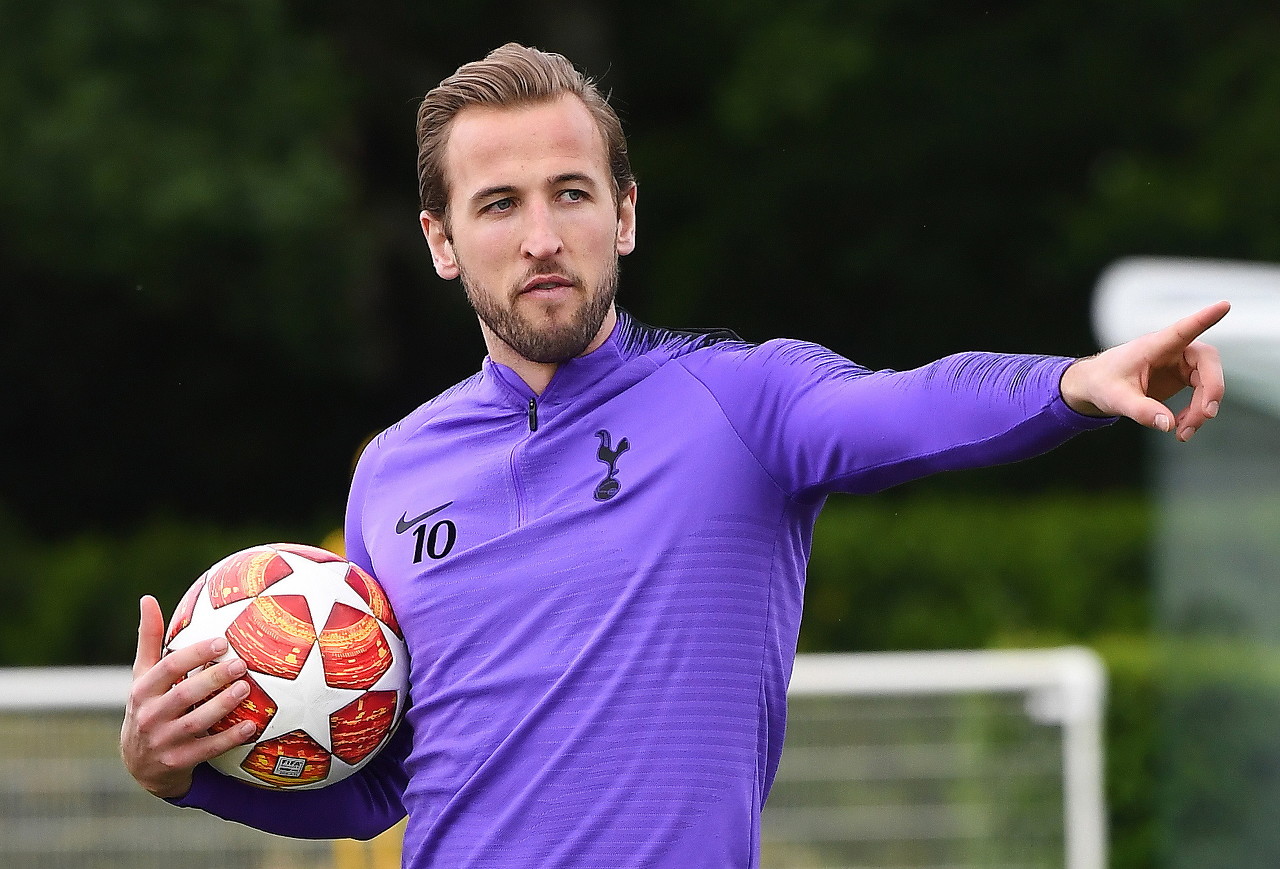 体育高速男 体育高速男