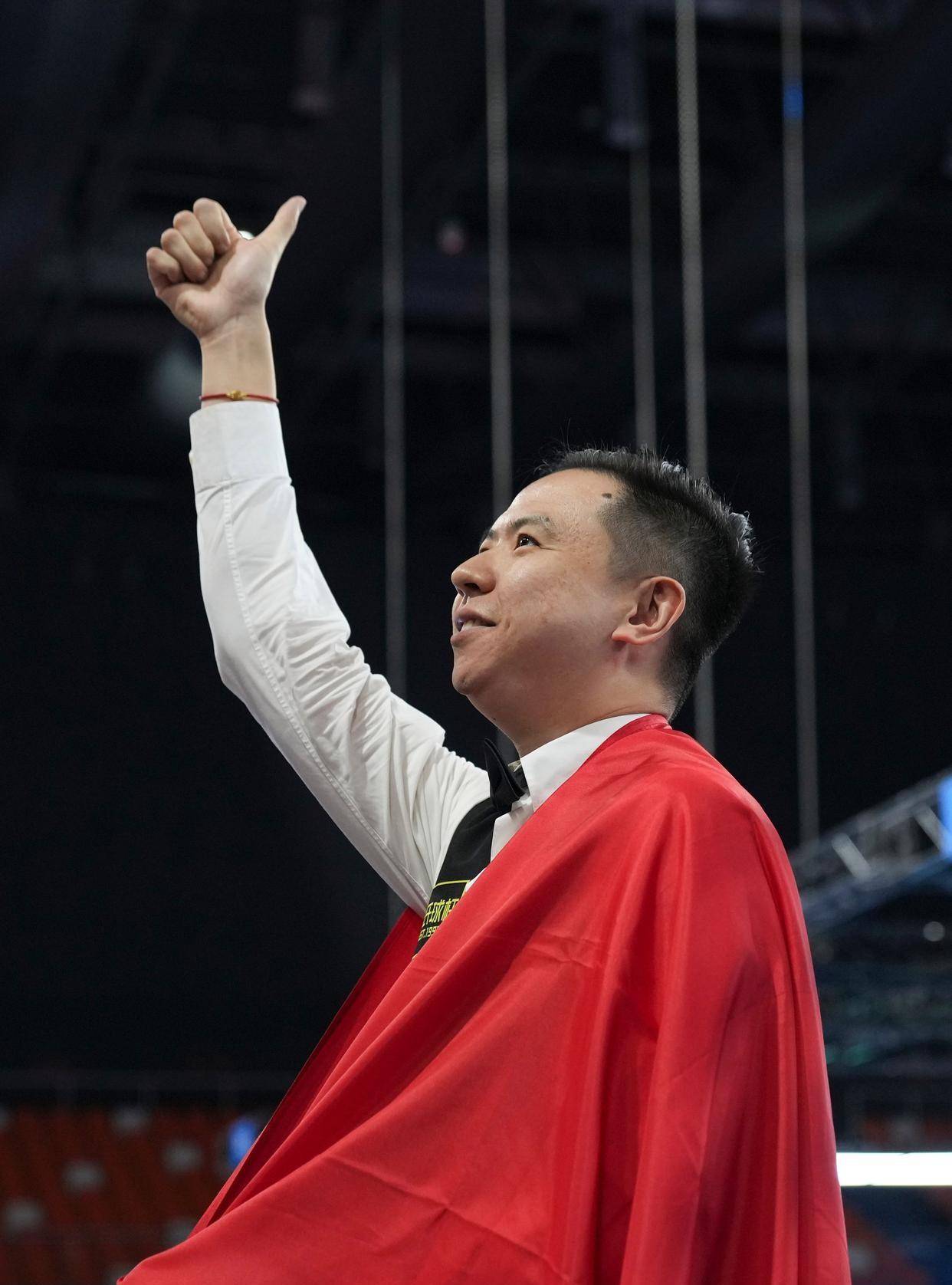 迫投奔难民 迫投奔难民